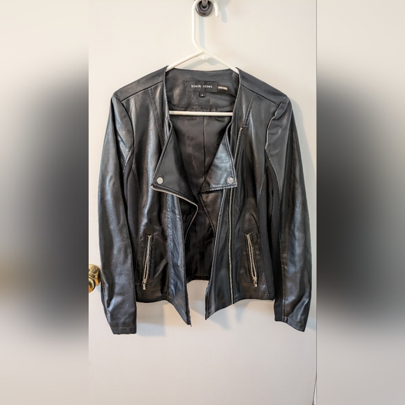 Faux Black Leather Jacket - Women's Medium - Picture 5 of 6